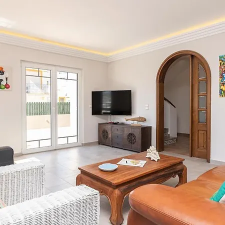 Terramar - Golden & Salty Villa