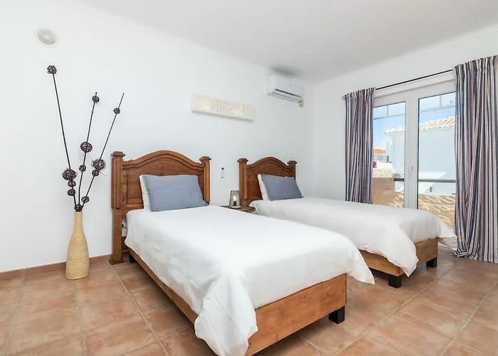 Terramar - Golden & Salty 빌라 기아